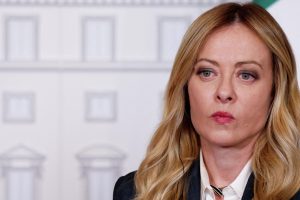نخست‌وزیر ایتالیا از طرح ممنوعیت برقع و نقاب در مکاتب خبر داد